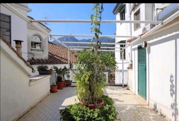 Bb Al Centro Di Vietri Daire Dış mekan fotoğraf